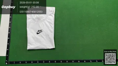 Nike Logo White T-Shirt -4