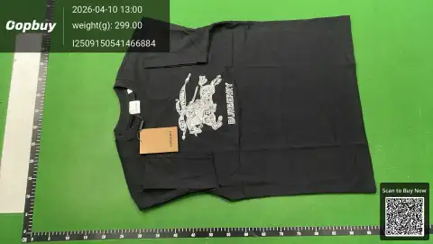 Burberry Logo White T-Shirt -4