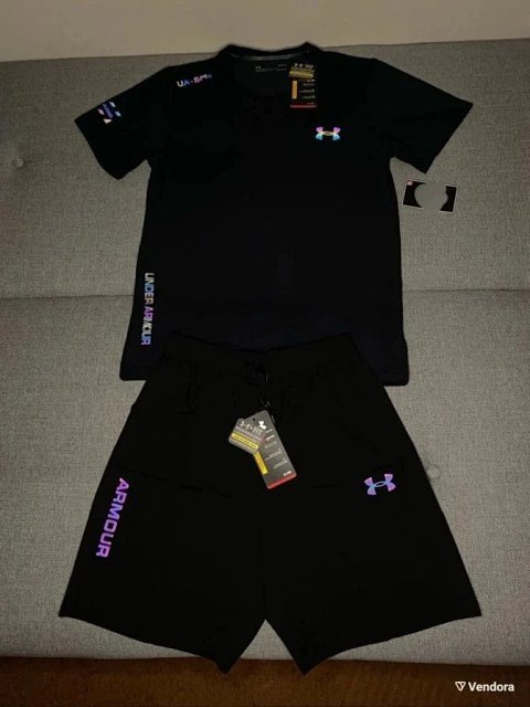 Under Armour Black T-Shirt and