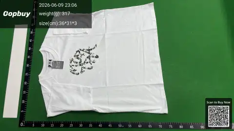 Graphic Gray Sweat Shorts -4
