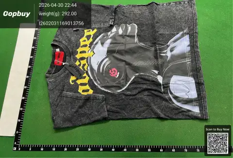 Graphic Astronaut Black T-Shirt -6