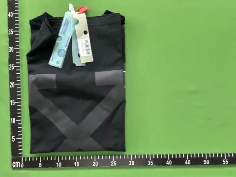 Off-White Arrow Logo Black T-Shirt -3