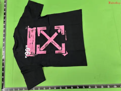 Off-White Arrow Graphic Black T-Shirt -6