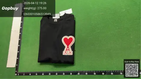 Ami Heart Logo T-Shirt 4