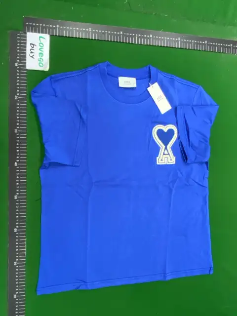 Ami Heart Logo T-Shirt 4