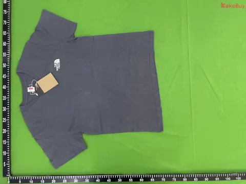 The North Face Logo T-Shirt 6