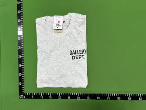 Gallery Dept Logo T-Shirt 4