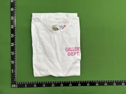 Gallery Dept Logo T-Shirt 5