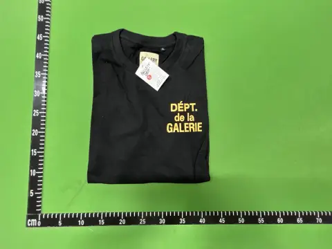 Gallery Dept Logo T-Shirt 6