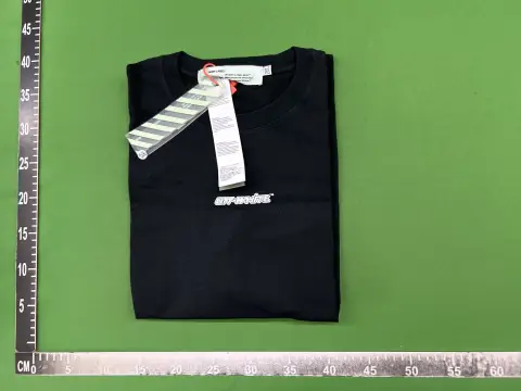 Off-White Arrow Graphic T-Shirt 4