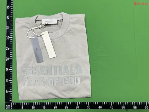 Essentials Logo T-Shirt -3