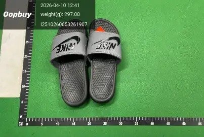 Summer Fashion Slides 084 -4