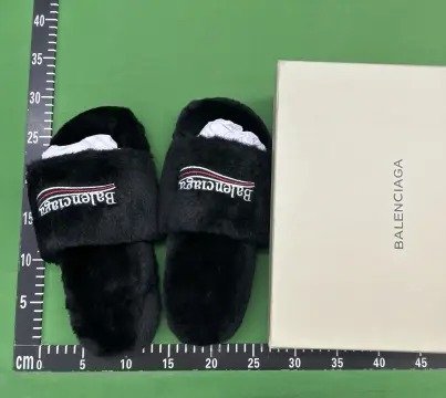 Women's Embroidered Furry Platform Slides -2