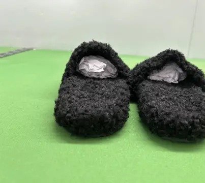 Women's Embroidered Furry Platform Slides -5
