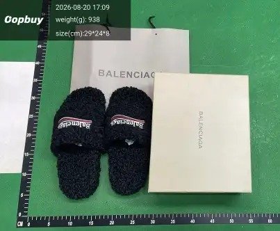 Premium Furry Slides -4