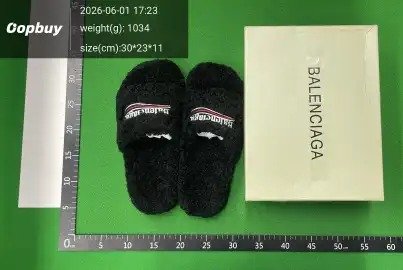 Embroidered Furry Platform Slides -5