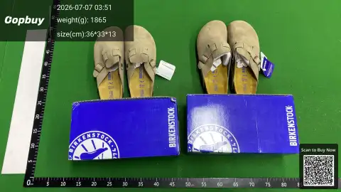 Closed-Toe Cork Clogs -3