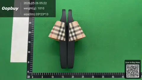 Minimalist Slide Sandals -3