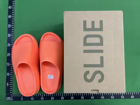 Unisex First-Generation Slides -5