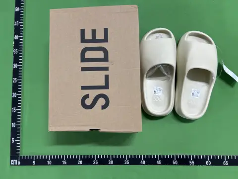 Value Foam Slides -3