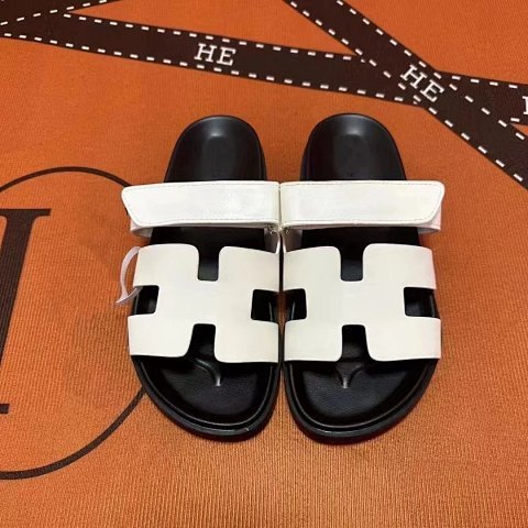 Women's Hook-and-Loop Sandals
