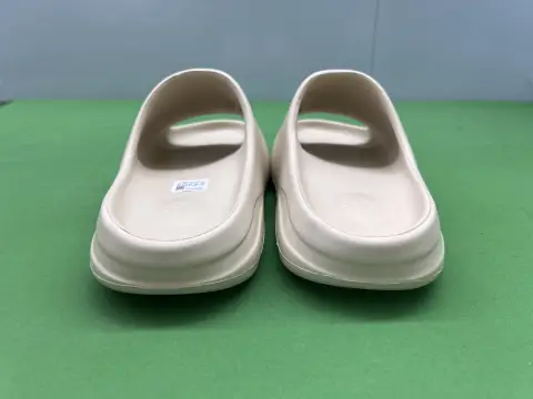 YZ Everyday Slides -4