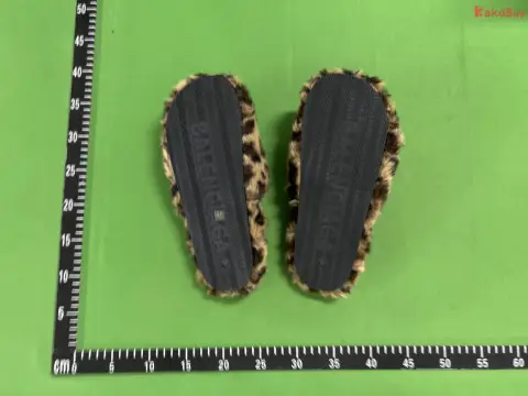 Embroidered Shearling Platform Slides -2