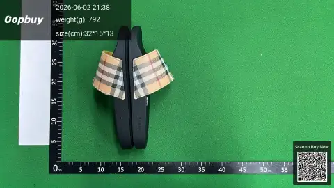 Striped Fashion Slides -5