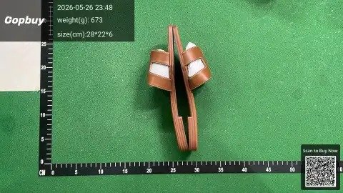 Premium Fashion Slides -3