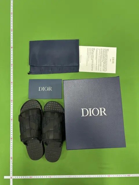 Sculpted Platform Slides -3