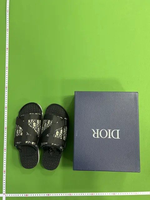Sculpted Platform Slides -5