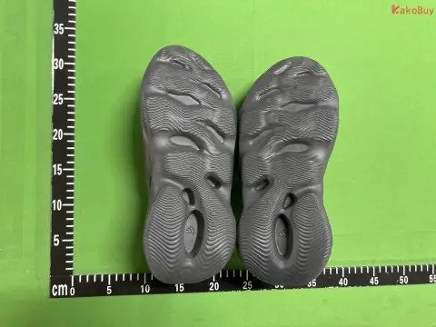 Lightweight Foam Clog Sandals -2