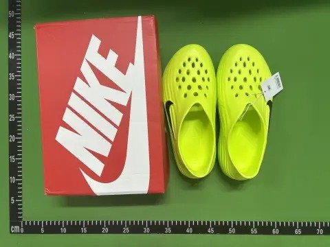Closed-Toe Beach Clog Shoes -5