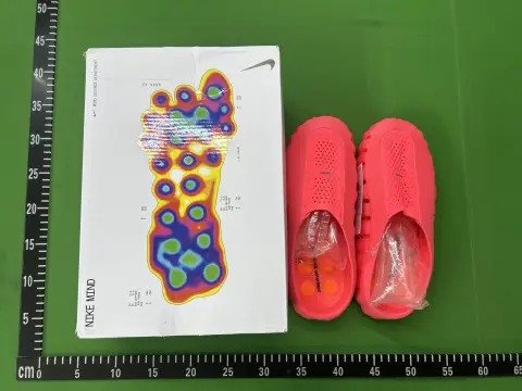 Closed-Toe Beach Clog Shoes -4