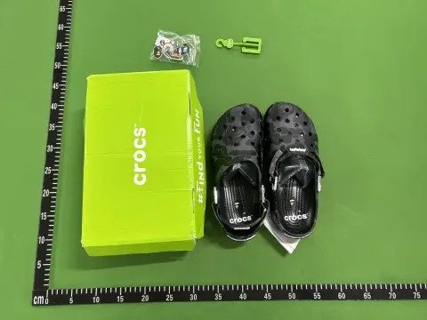 Collaborative Non-Slip Beach Clogs -5