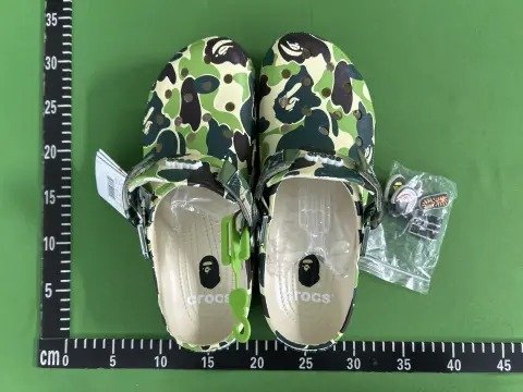Collaborative Non-Slip Beach Clogs -4