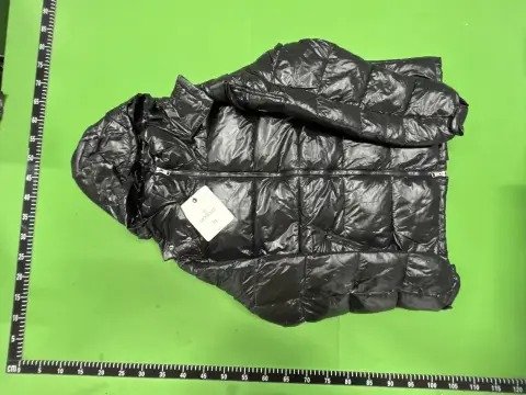 Detachable-Hood Padded Vest -4