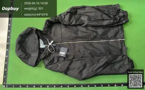 Classic Hooded Puffer Jacket -3