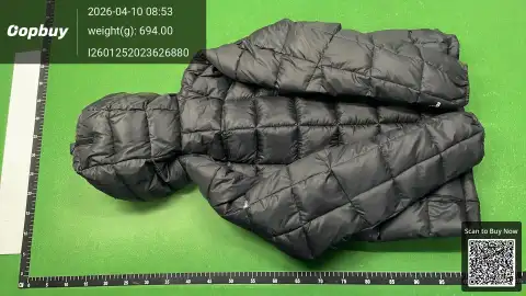 Montbell Lightweight Padded Jacket -6
