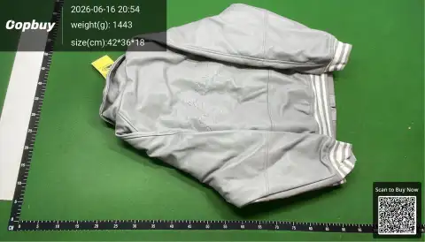 8010 Varsity Jacket -3
