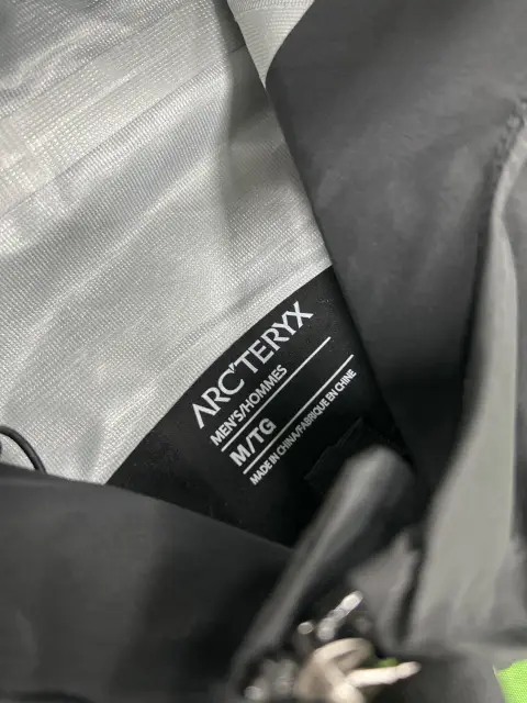 Outdoor Hard Shell Jacket -5