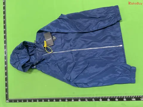 HD001 Classic Hooded Jacket -3