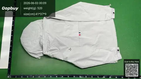 Hooded Outdoor Windbreaker -3
