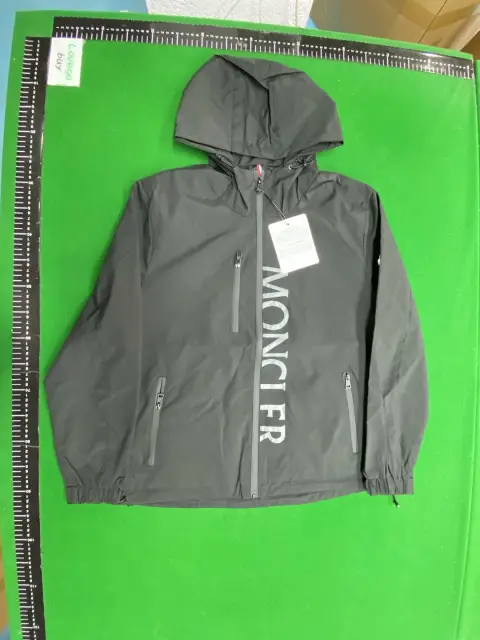 Hooded Outdoor Windbreaker -4