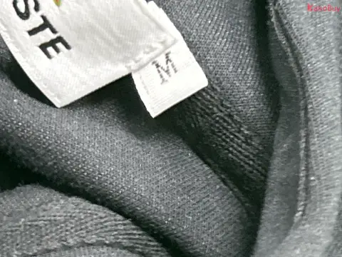 Classic Zip-Up Hoodie -2