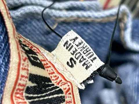 Contrast Stitch Denim Jeans -1