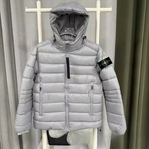 Embroidered Glossy Puffer Jack