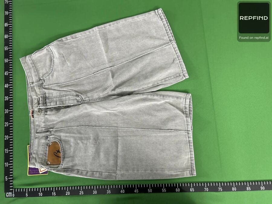 Embroidered Cargo Shorts -3