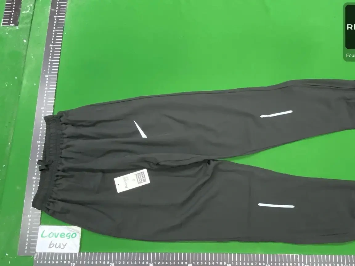 Zip-Detail Training Tracksuit 3