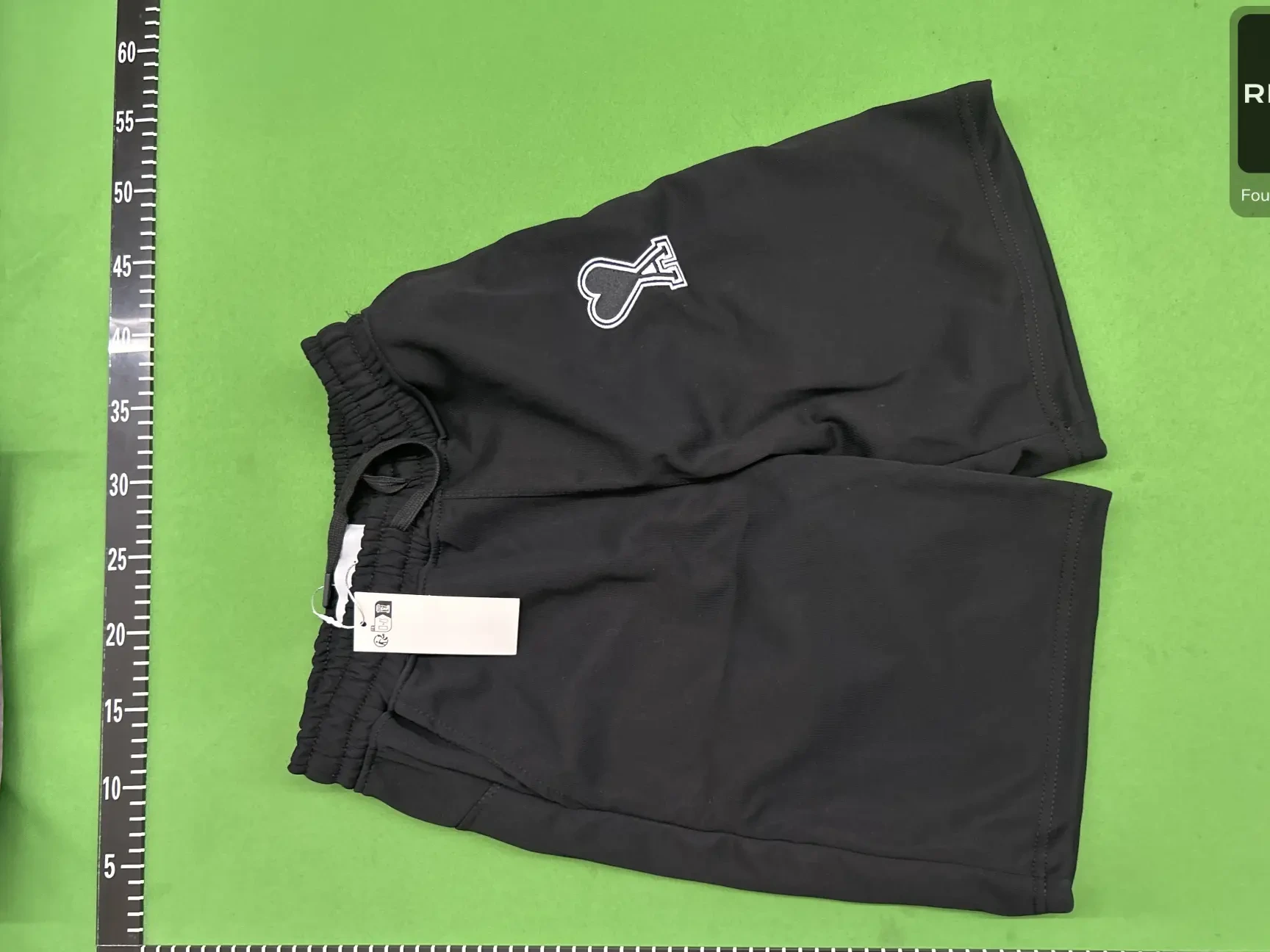 Unisex Heart Logo Casual Shorts -4